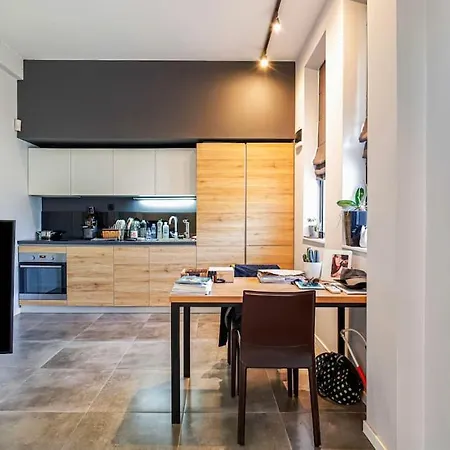 Green Flower Apartament *